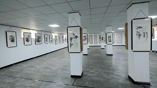 书画博士作品展在临沂佛园厉明霜艺术馆开展